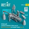 RESKIT RSF32-0049 US Aircraft mechanics with SUU-23 20mm gun pod (open & close gun bay) on transport trolley (scene 1) (3 pcs) (3D Printed) (1/32)